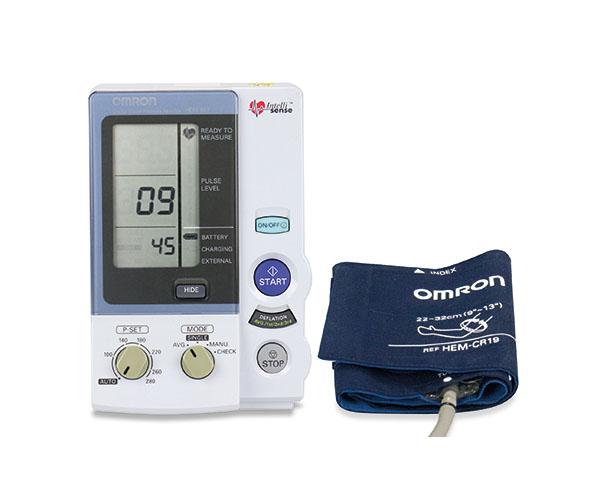 OMRON Blutdruckmessgerät  Oberarm 907 Netz/Akk/M+L